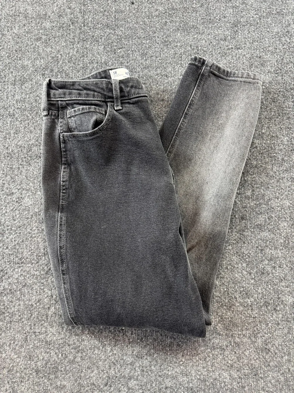 Hollister Jeans Juniors 5R Gray Charcoal Wash Curvy High Rise Mom Denim Pants